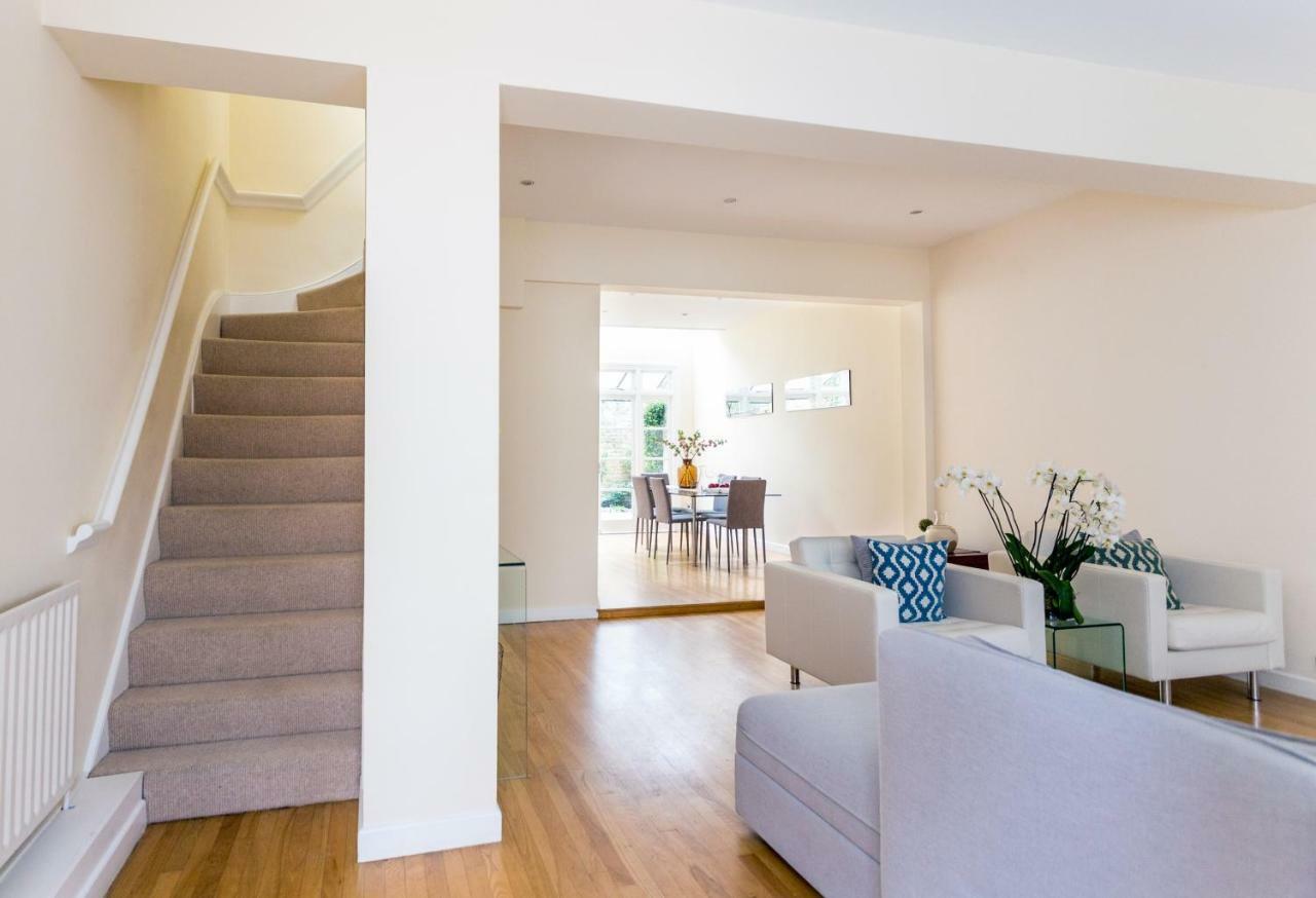 Apartament Logan Mews By Lime Street Londyn Zewnętrze zdjęcie